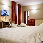 Papillon Hotel 3*