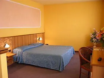 Papillon Hotel 3*